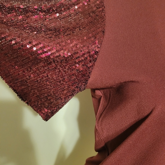 Micheal Kors Collection Red Small Sequin Top Small Christmas Holidays - Picture 2 of 5